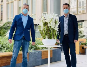 Diederik Gommers doopt nieuwe tulp Healthcare